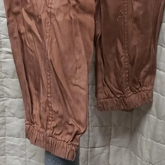 Knox Rose Women's Joggers in Brown - Picture 7 of 9